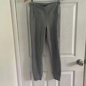 Lululemon invigorate leggings, rhino grey, size 6, 25”. Used like new.